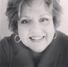 Paulette Markham's Instagram, Twitter & Facebook