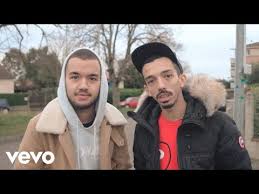 Et les deux rappeurs n'ont pas manqué de réagir, tout comme koba lad, qui a répondu à cette vidéo lors de son passage dans planète rap. Bigflo Et Oli Papa Lyrics English Translation