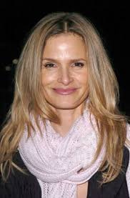 Kyra minturn sedgwick (born august 19, 1965)3 is an american actress, producer and director best known for her starring role as deputy chief brenda leigh johnson on the tnt crime drama the closer. Kyra Sedgwick Kyra Sedgwick Hair Styles Sedgwick