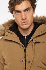 OFFERS Επώνυμα Ανδρικά Ρούχα