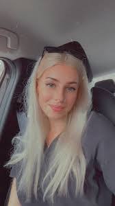 Alyssa Vicari's Instagram, Twitter & Facebook