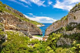 verse 1 i've been cheated by you since i don't know when so i made up my mind: Vis In Kroatien Der Drehort Von Mamma Mia 2 Urlaubsguru