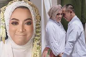 Istirahat yang tenang ditidur panjangmu ya sayang, tambahnya. Resmi Lepas Status Janda Sosok Suami Jane Shalimar Ternyata Bukan Orang Sembarangan Begini Caranya Cari Sesuap Nasi Semua Halaman Sajian Sedap