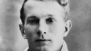 Duncan Thompson, the Downs Fox, was a hero of World War I battlefield and  football field