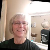 Ellen Barclay's Instagram, Twitter & Facebook