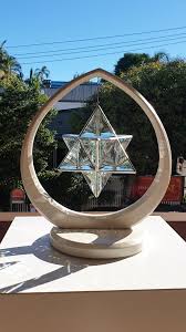 Ariel Sculpture In The Sun At The Gallery In Bangalow Nsw Australia Video Glass Artwork Glass Art Glass Pendant Light