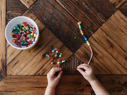 Wall art can be so expensive at stores. 16 Crafts For Creative Little Girls