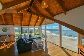 Beaumonts Apartment On Belongil Beach Apartments For Rent In Byron Bay New South Wales Australia Apartments For Rent Beach Apartment Apartment