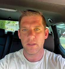 Australian man burns his eyes in petrol accident at gas station