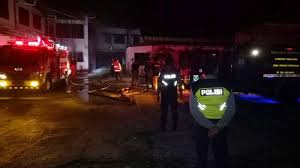 Sasak & potong synthetic berpengalaman min. Kebakaran Pabrik Rambut Palsu Pt Yuro Mustika Purbalingga Tribun Jateng