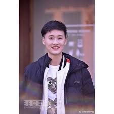 Born 1 march 1998) is a chinese badminton player. Versus Badminton Athletes Au 2 The Star Page 2 Wattpad