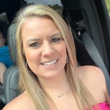 Ashley Mcdaniel's Instagram, Twitter & Facebook