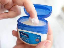 Bandingkan harga produk vaseline terbaru, dan temukan tutorial makeup, korean skin care, juga review produk terpopuler vaseline lainnya. Tanya Dermatolog Apakah Vaseline Krim Wajah Yang Terbaik Woop Id