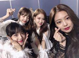 Juli 2017 hielt blackpink ihr erstes konzert im nippon budokan in tokyo vor 14.000 besuchern. Blackpink 2017 Blackpink Kpop Girls Black Pink Kpop
