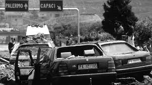 Combattere la mafia con la penna mentre i clan avevano armi, pistole e benzina. 28 Anni Fa La Strage Di Capaci Non C E Sviluppo Lavoro Giustizia Senza Legalita Cisl
