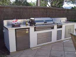 Become One With Nature With A Fabulous Electrolux Modern Outdoor Kitchen Outdoor Bbq Kitchen Modern Outdoor Kitchen Outdoor Kitchen Decor