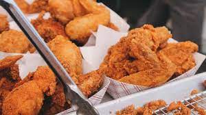 Menggoreng dengan metode deep fry dalam minyak panas akan membuat french fries matang dengan cepat dan merata, serta memiliki kerenyahan yang sempurna. Cara Membuat Ayam Kfc Yang Renyah Banget Hasil Mirip Dengan Aslinya Hot Liputan6 Com