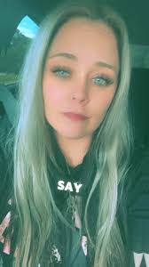 Renee Barber's Instagram, Twitter & Facebook