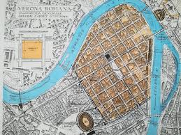 Snob, ironico e all'occorrenza cattivo chi è il mattatore del gf vip. Verona Romana Guide Verona Italy