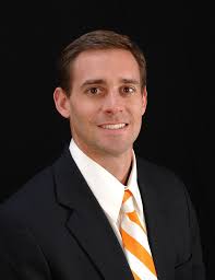 Our practice proudly serves the knoxville area with a tradition of quality service and a friendly staff. Optometrist Wayne Connell Knoxville Eye Doctor Volunteer Eyecare