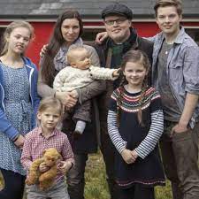 Danny kam 1961 mit einer geistigen behinderung in den usa zur welt. The Kelly Family Das Machen Die Familienmitglieder Heute