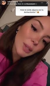 Catalina vallejos sumó una controversia más a la lista de polémicas pandémicas que ha además que el avión está por salir, agregó. Catalina Vallejos Aclara Rumor Sobre Intervencion En El Rostro