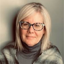 Kimberly Bollinger's Instagram, Twitter & Facebook