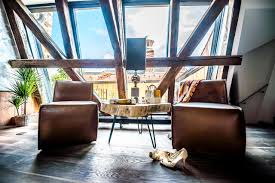 Where buda is built on the hillside, pest is much flatter and full of wide boulevards. Pest Buda Design Hotel By Zsidai Hotels At Buda Castle Budapest Aktualisierte Preise Fur 2021