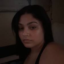 Mia Freeman (@Miafreeman96)