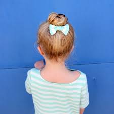 The milkmaid style is the easiest of the easy braid hairstyles to master. 5 Easy Hairstyles For Girls To Wear To School