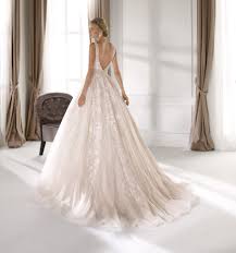 Ecco la nuova collezione nicole spose 2021. Abito Da Sposa Nicole 2020 Nia20131 Mariages It Abiti Sposa E Sposo Collezione 2020 2021 Atelier Vestiti Nuziali Per Vicenza Verona Padova Rovigo Treviso Veneto E Trento Trentino Alto Adige