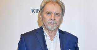 Newly arrived from england to marry his fiancee zaneta (agnieszka zulewska, chemo), peter (israeli actor itay tiran, lebanon) has been given a gift of her. Andrzej Grabowski Znow Zakochany W Zyciu Aktora Pojawila Sie Nowa Kobieta Dziennik Pl