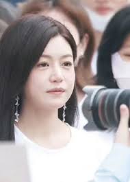 Động thái hút 60 triệu lượt xem của Trần Hiểu Trần Nghiên Hy giữa drama ly  hôn