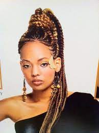 Http Media Cache Ak0 Pinimg Com 736x Ed 7a 67 Ed7a67c45d7a52177e6f54a9ca200eb5 Jpg Oval Face Hairstyles Goddess Braids Hair Styles
