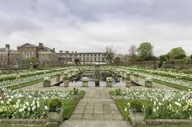 Princess Diana Memorial Garden Opens At Kensington Palace Princess Diana Memorial Diana Memorial Kensington Palace Gardens