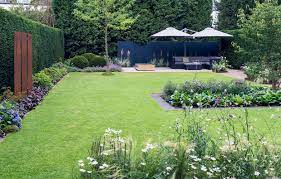 Minigolf und pit pat am großen garten in dresden from minigolf großer garten wenn sie ihrem rasen gartenpflanzen hinzufügen möchten, nahelegen wir ihnen, sich ein paar leicht verständliche bücher zu diesem thema über schnappen und sich jeder kenntnisse anzueignen, die jene über das richtige pflanzen von gartenpflanzen in diesem rasen haben. Grosse Garten Anlegen 15 Ideen Und Tipps Fur Die Planung