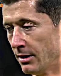 Caño De Anthony A Lewandowski