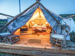 Design diva yra naujas, puikus ir linksmas internetinis žaidimas, siūlantis tau išbandyti save stilisto vietoje! Explore 5 Unique Locales With This Denver Glamping Startup 5280 Luxury Camping Glamping Site Camping San Sebastian