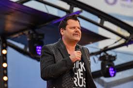 He works as a comedian on german television. Ingo Appelt Live In Bonn Am 10 06 2020 Auto Comedy Ihm Fehlte Einzig Der Applaus Checkbar Eu