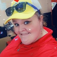 Jessica Younce's Instagram, Twitter & Facebook