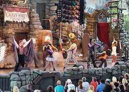 Otherwise, you will be very disappointed. Beetlejuice S Graveyard Revue At Universal Studios Florida Universal Studios Florida Theme Parks Rides Universal Studios