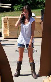 1,355,184 likes · 263 talking about this. Jillian Harris Extreme Makeover Home Edition Hottie Famousfix Com Post