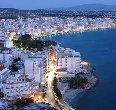 Κάποια από τα πιο δημοφιλή παραθαλάσσια ξενοδοχεία είναι το hotel petit palais, το hotel pappas και το kalamaki beach hotel. Enoikiaseis Aytokinhtwn Loytraki F8hna