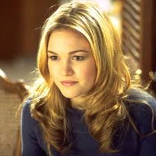 Stiles is a graduate of columbia university with a degree in english literature, which she obtained in 2005. A Guy Thing Julia Stiles Hair Julia Stiles Hair Beauty