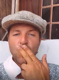 Keith's Valentine's Day Love and Kisses