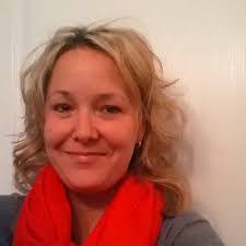 Melissa Roney's Instagram, Twitter & Facebook