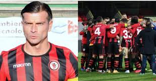 Scopri tutte le news, i risultati e molto altro sul calcio foggia. Incendiata La Porta Di Casa Del Giocatore Ed Ex Capitano Del Foggia Era Con La Famiglia Sono Sconvolto Il Fatto Quotidiano