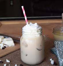 Mocha Au Chocolat Blanc Iced White Chocolate Mocha Starbucks Recipes Copycat Starbucks Recipes