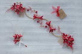 Kirmizi Cicekli Sac Aksesuar Ve Damat Yaka Cicegi Wedding Hair Accessories Red Bridal Hair Bridal Hair Vine