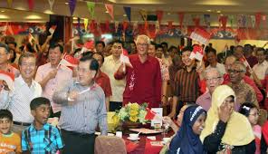 Unlike lee, goh chok tong was an economist by training and this helped him steer singapore through the two severe economic crises of the asian financial crisis of 1996. If Only Singaporeans Stopped To Think Esm Goh Chok Tong People Govt Must Stay United As Family